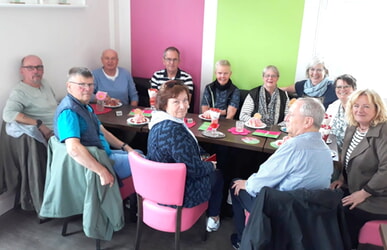 Team-Besprechung bei leckerem Eis