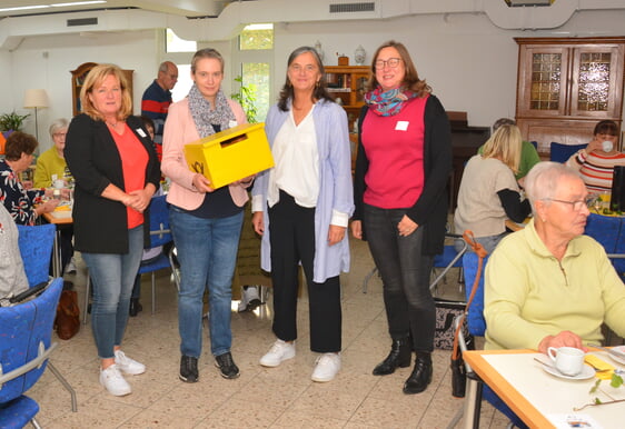 Das Organisations-Team, bestehend aus Anne Jahn, Kristina Ashoff, Heike Schaefer und Katrin Luers (v.l.n.r.), hofft auf weitere Anregungen zur Ehrenamtsarbeit in Attendorn (Foto: Wolfgang Teipel)